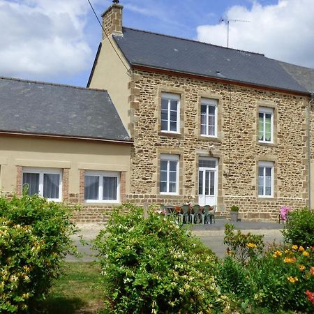 Chambres " Orchidees " Saint-Denis-de-Gastines 외부 사진