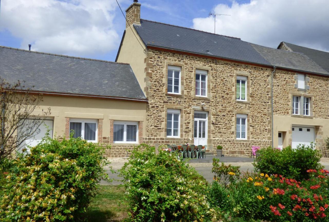 Chambres " Orchidees " Saint-Denis-de-Gastines 외부 사진